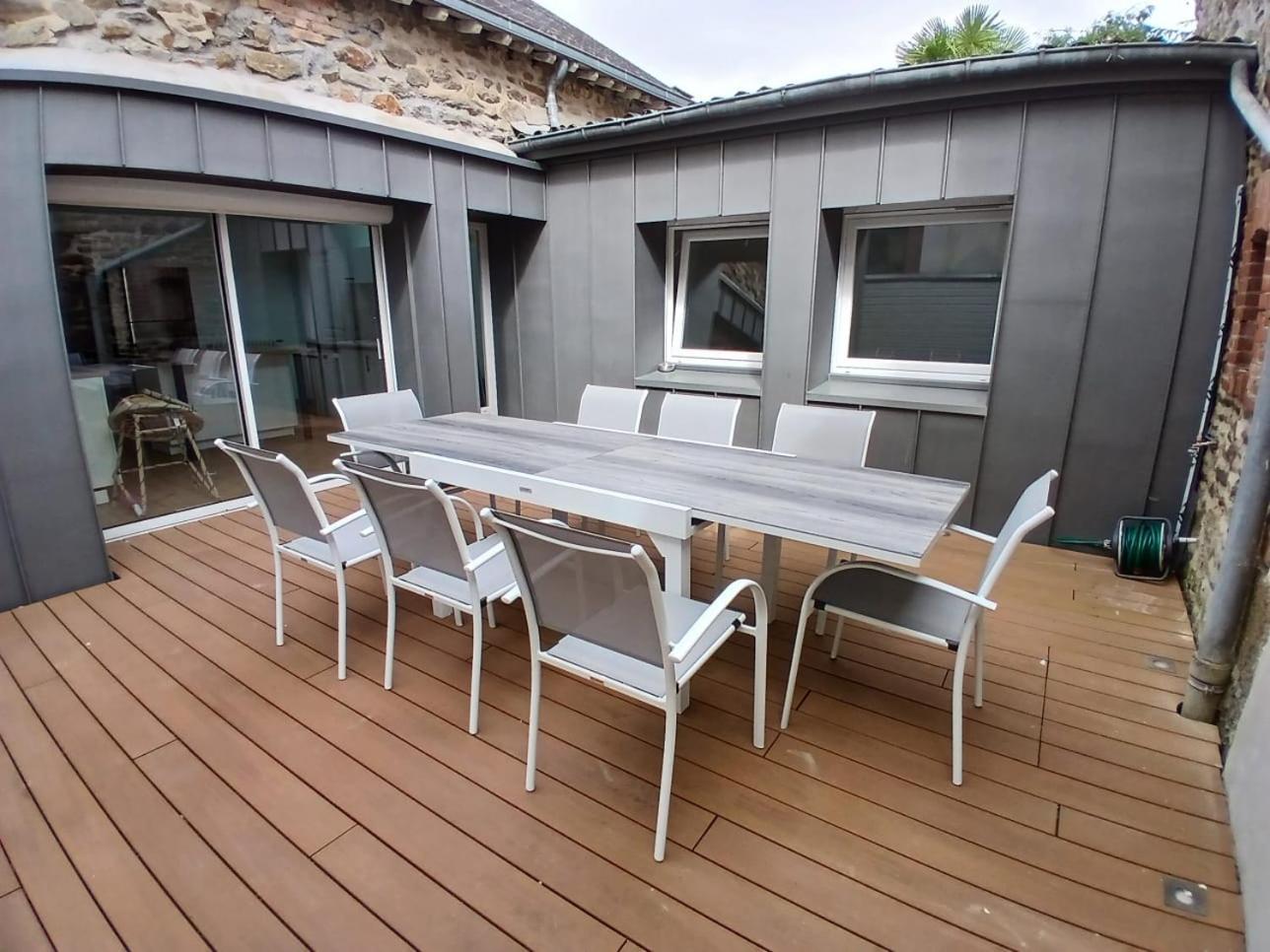 Appartement En Centre-Ville - Local Velos Disponible Mayenne Eksteriør bilde