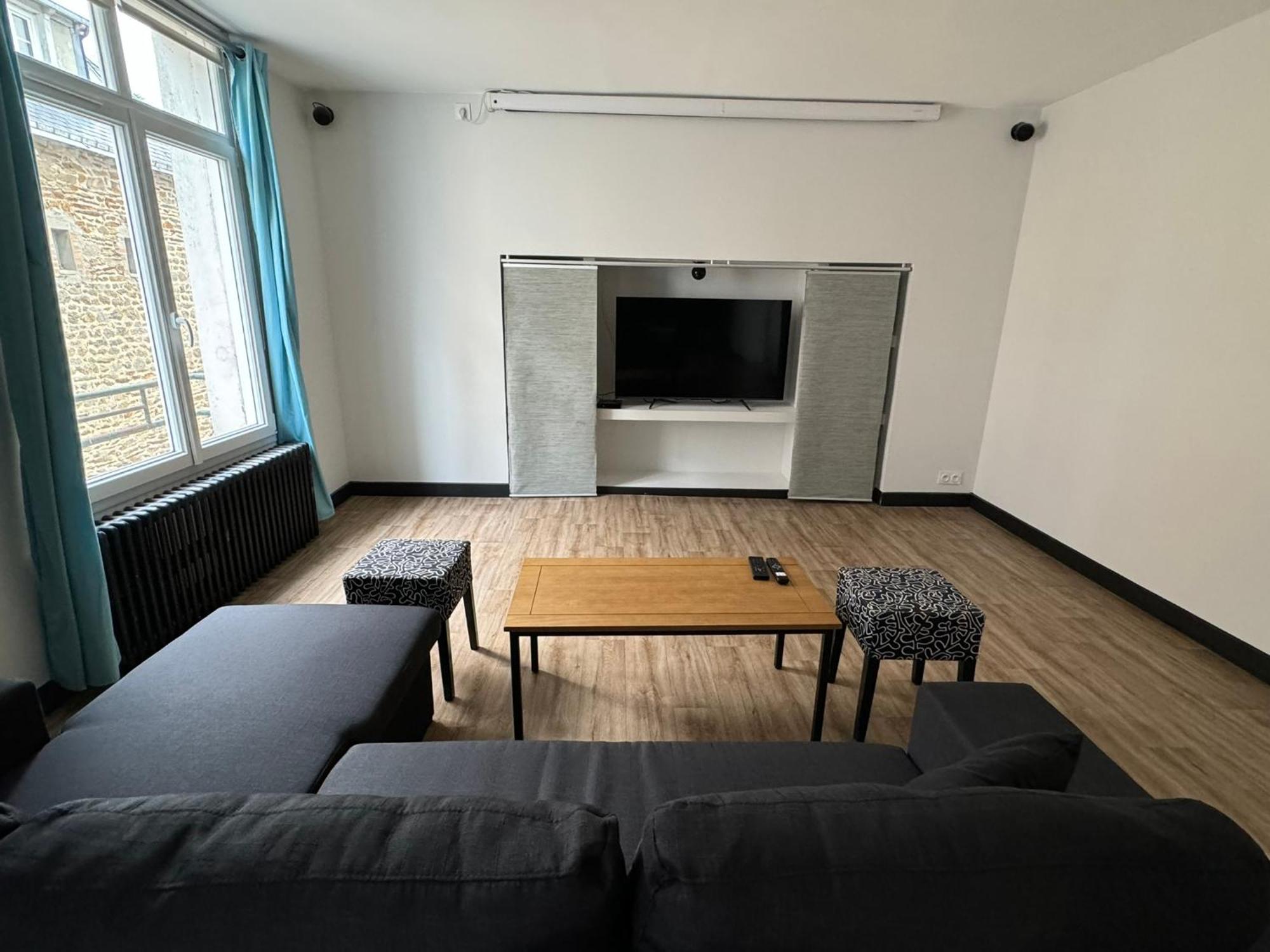 Appartement En Centre-Ville - Local Velos Disponible Mayenne Eksteriør bilde