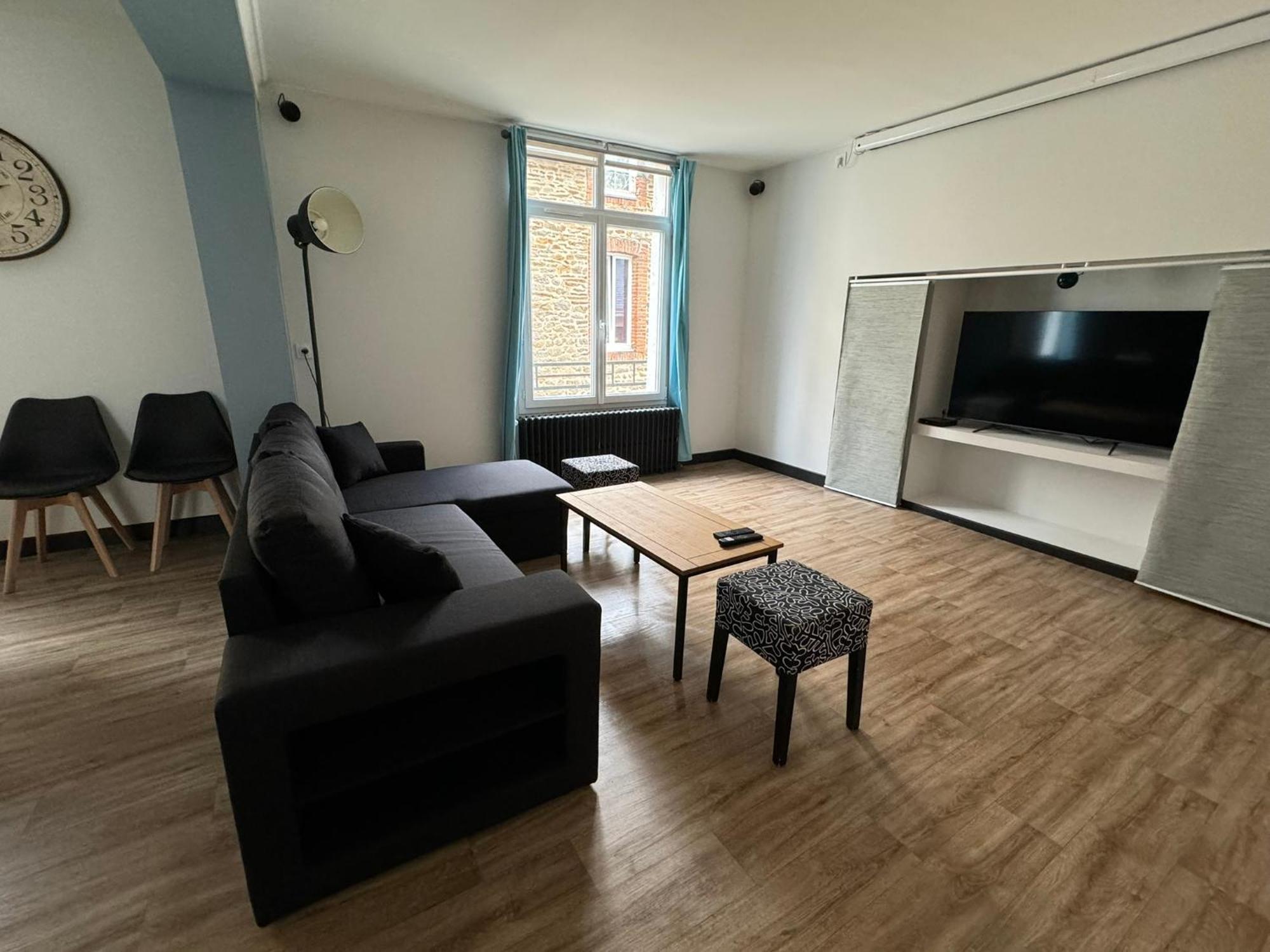 Appartement En Centre-Ville - Local Velos Disponible Mayenne Eksteriør bilde