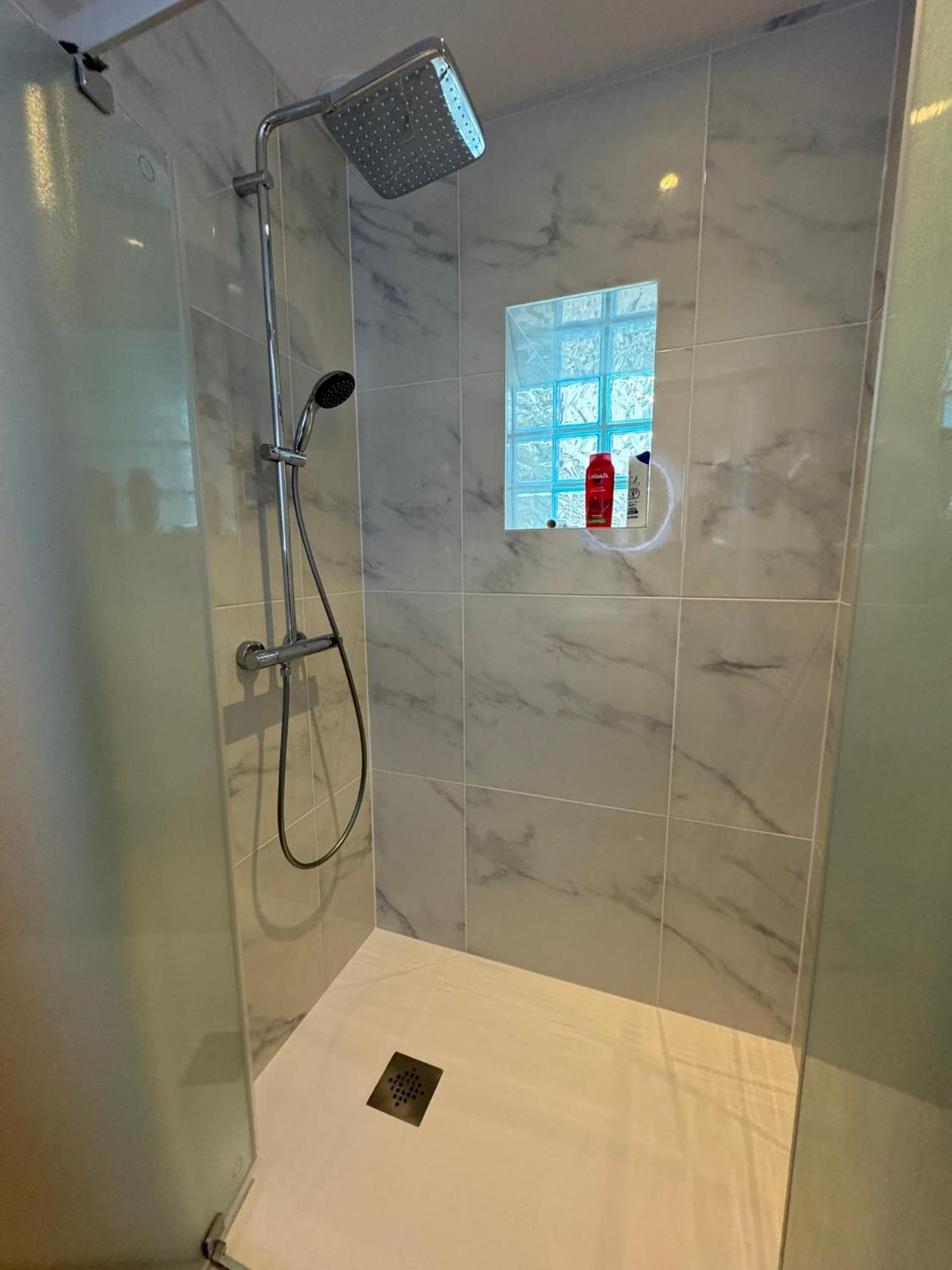 Appartement En Centre-Ville - Local Velos Disponible Mayenne Eksteriør bilde