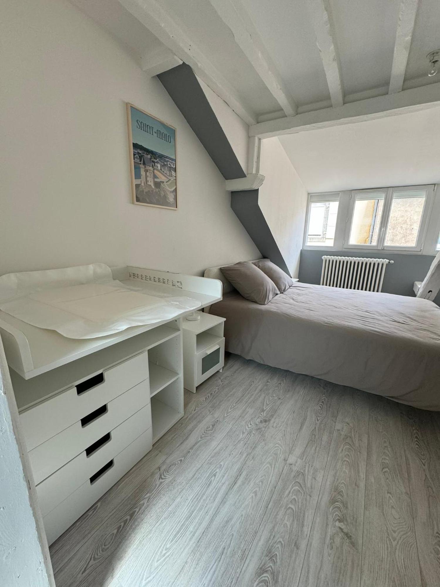 Appartement En Centre-Ville - Local Velos Disponible Mayenne Eksteriør bilde
