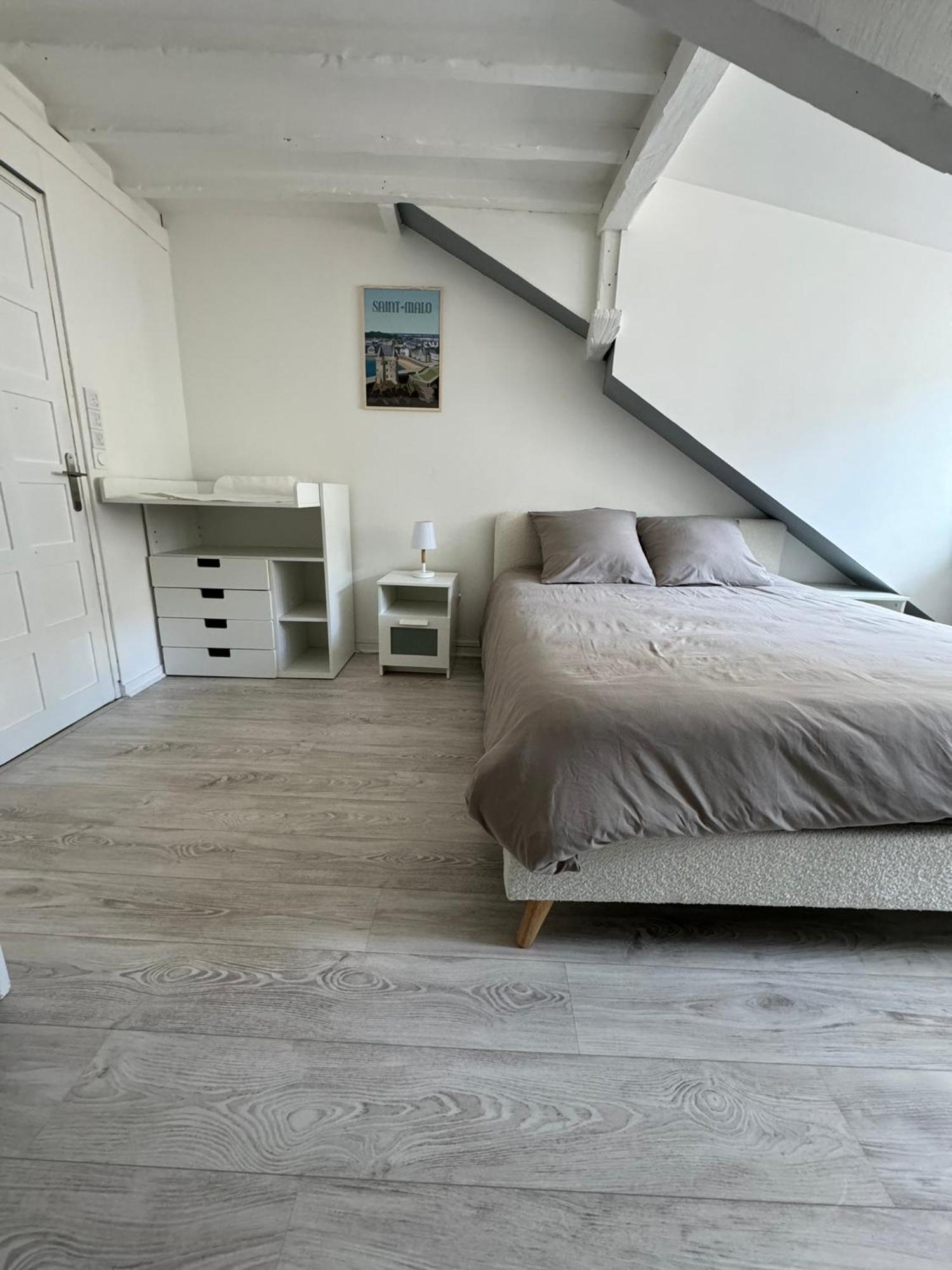 Appartement En Centre-Ville - Local Velos Disponible Mayenne Eksteriør bilde